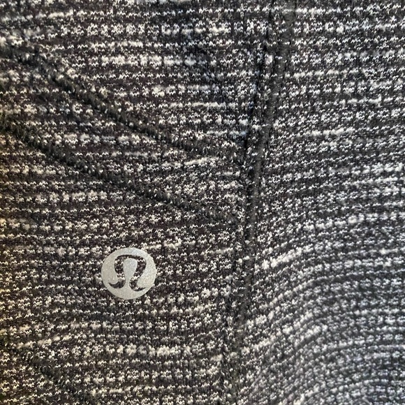 Lululemon base runner long leave 6 - Picture 3 of 4